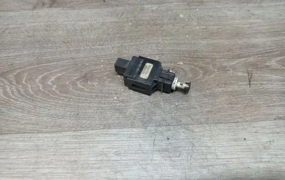 Volvo V70 Brake pedal sensor switch 8622064