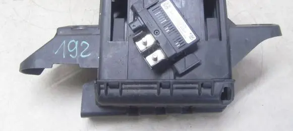 Mercedes-Benz A W176 Charging relay A0009822023