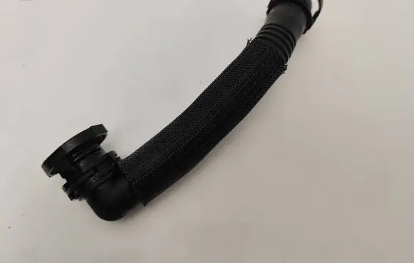 Audi A4 S4 B9 8W Breather/breather pipe/hose 05L103493C