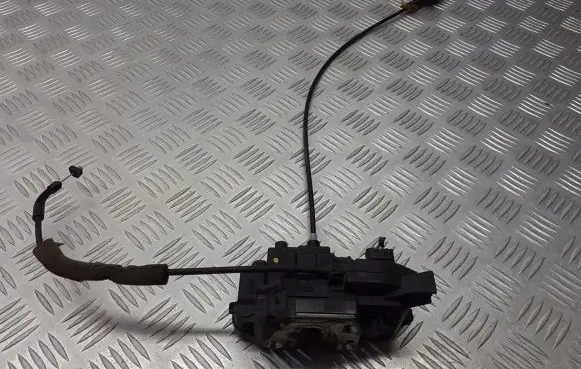 Renault Modus Front door lock