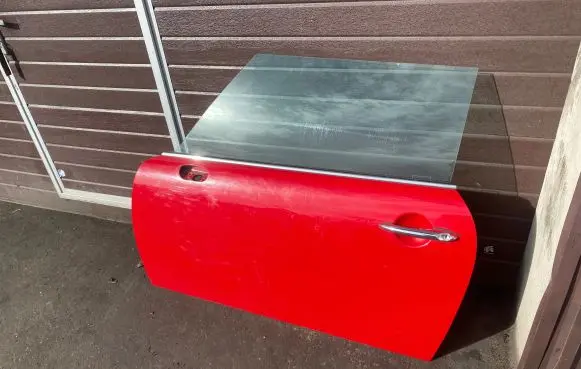Door (2 Door Coupe)