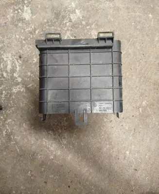Volkswagen Golf Plus Battery box tray 1K0915336B 3K0915336