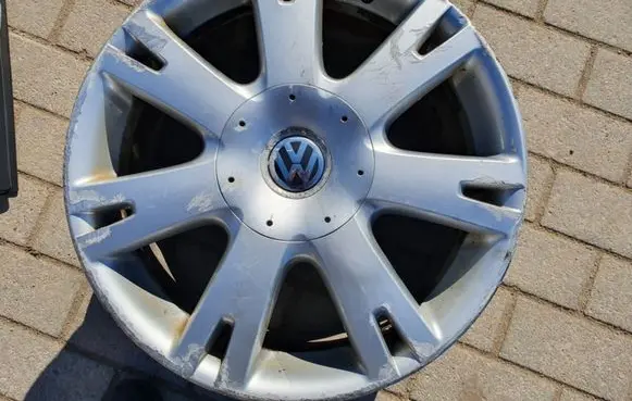 Volkswagen Touareg II R18 alloy rim 7L6601
