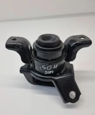 Lexus RX 450H Engine mount bracket