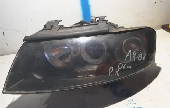 Audi A4 S4 B6 8E 8H Headlight/headlamp