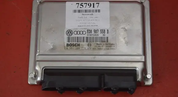 Audi A4 S4 B5 8D Engine control unit/module ECU 8D0907558B