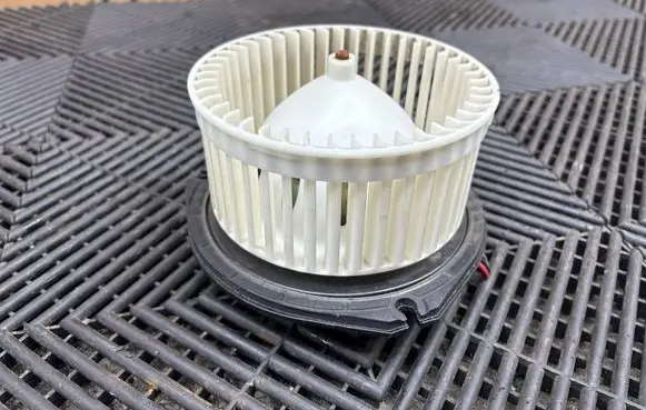 Chevrolet Corvette C6 Heater fan/blower 52414839