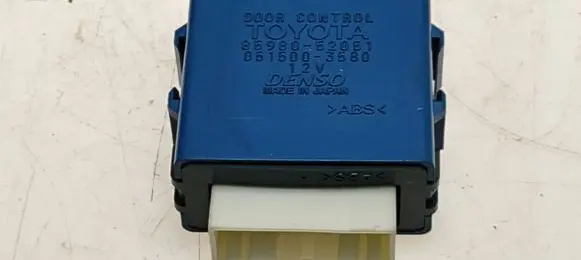 Toyota Yaris Verso Other relay 8598052051 0515003580