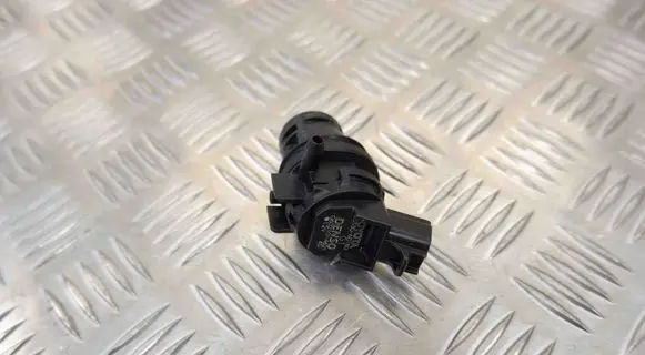 Windscreen/windshield washer pump