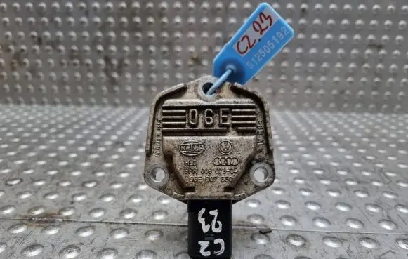 Audi A6 S6 C6 4F Oil level sensor 06E907660