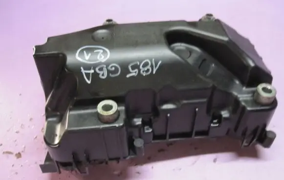 Volkswagen Eos Intake resonator 03C145650B