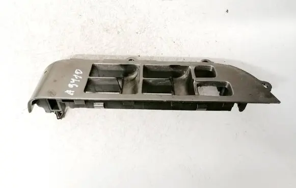 Nissan X-Trail T30 Front door window switch trim 80960e0300x
