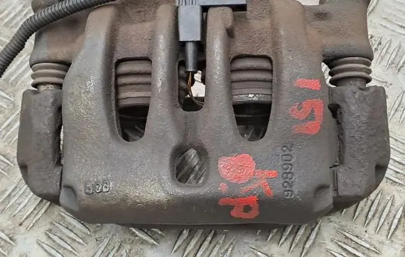 Mercedes-Benz Vito Viano W447 Front brake caliper 928902 A4475407204