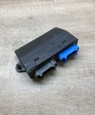 Renault Laguna I Comfort/convenience module 7700843415 73846847