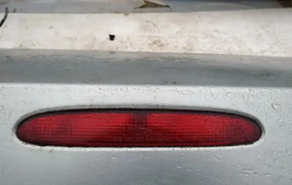 Chrysler 300M Third/center stoplight