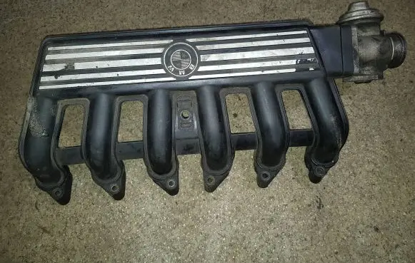 BMW 5 E39 Intake manifold 2246179