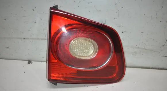 Volkswagen Tiguan Tailgate rear/tail lights 5N0945093B