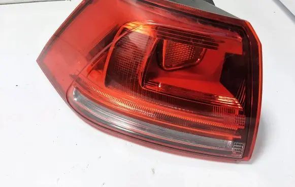 Volkswagen Golf VII Rear/tail lights 5G0945095M