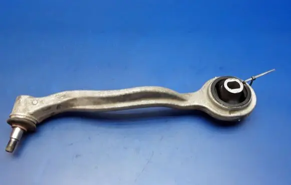 Mercedes-Benz S W220 Front lower control arm/wishbone