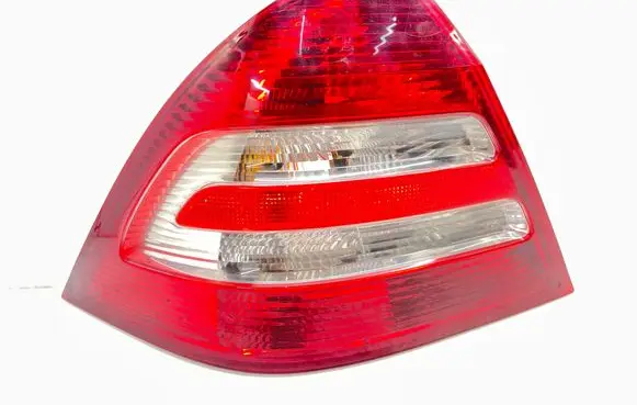 Mercedes-Benz C W203 Rear/tail lights 2038201964