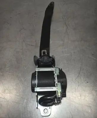 Mercedes-Benz GLC C253 Front seatbelt A2058600185