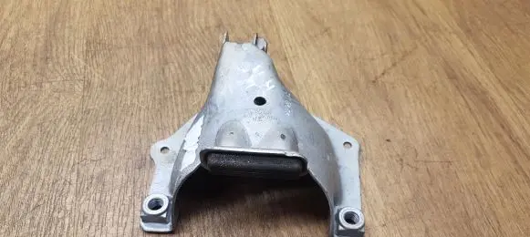 Porsche Macan (95B) Other engine bay part 8K0399059D