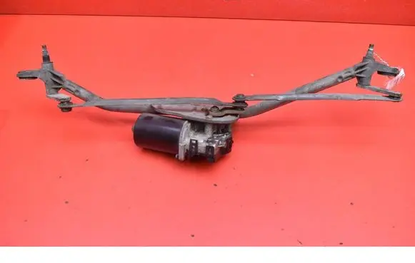 Front wiper linkage and motor