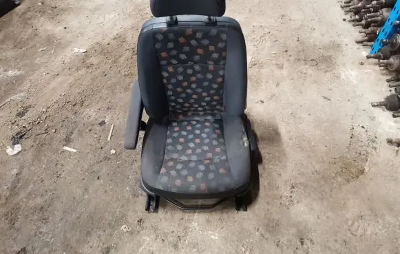 Mercedes-Benz Vito Viano W639 Front driver seat 