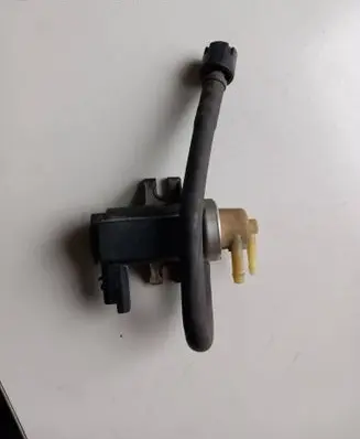 Citroen C5 Turbo solenoid valve 9661960380 70163300 09T196