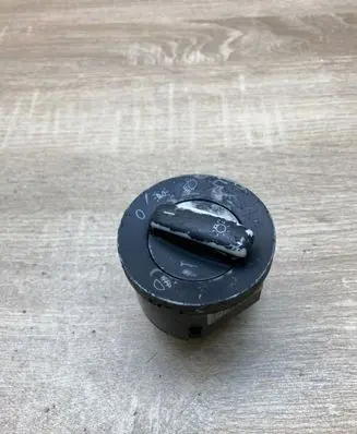 Volkswagen Golf VI Light switch 1K0941431B