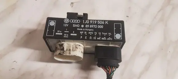 Skoda Octavia Mk1 (1U) Coolant fan relay 898972000 1JO919506K