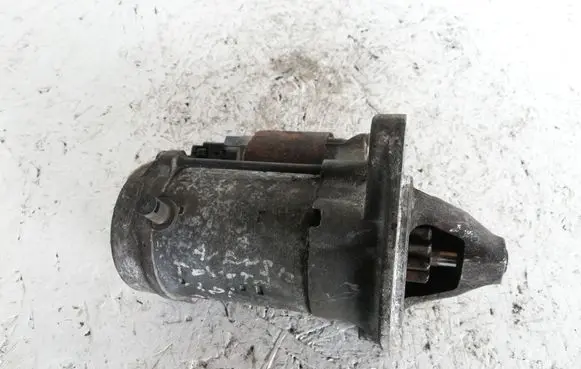 Toyota Avensis Verso Starter motor 281000D180