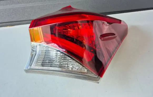 Toyota Auris E180 Rear/tail lights 02-343