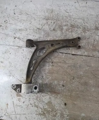 Volkswagen Touran I Front lower control arm/wishbone