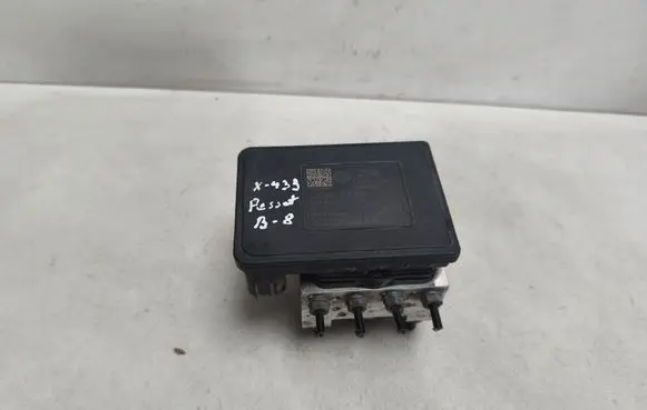 Volkswagen PASSAT B8 ABS Pump 3Q0907379AB