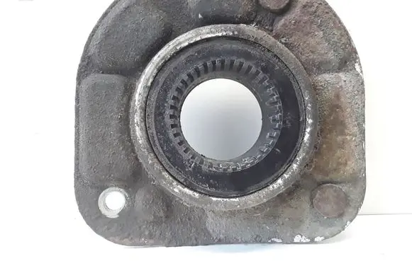 Volvo XC90 Front upper strut mount 