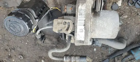 Peugeot 508 Power steering pump a5101675b