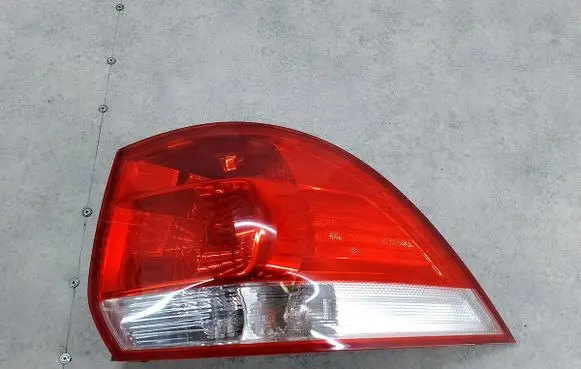 Volkswagen Golf V Rear/tail lights