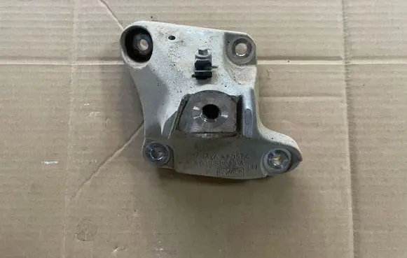Ford Ranger Engine mounting bracket AB396B033A
