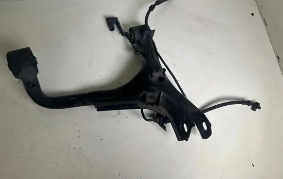 Land Rover Discovery 4 - LR4 Rear control arm AM121