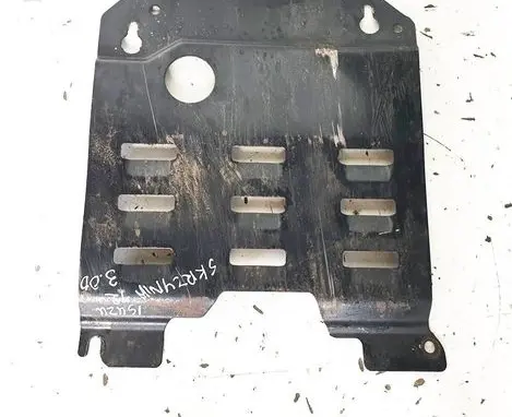 Isuzu D-Max Engine splash shield/under tray