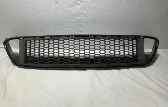 BMW 5 F10 F11 Front bumper lower grill KM510184A