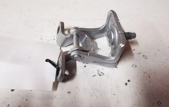 Volkswagen Golf VII Tailgate/trunk/boot hinge 5G6827301