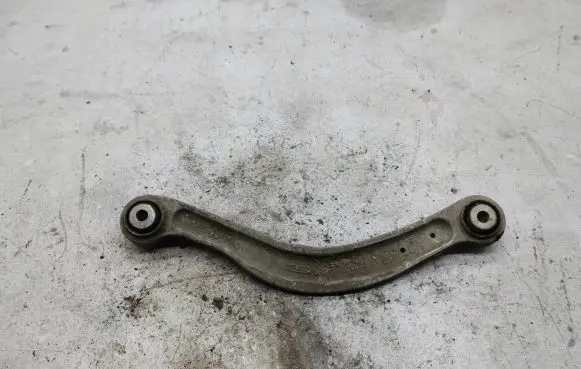 Mercedes-Benz C W205 Rear control arm A20407