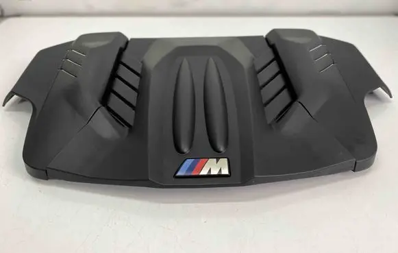 BMW 5 F10 F11 Engine cover (trim) 7843155