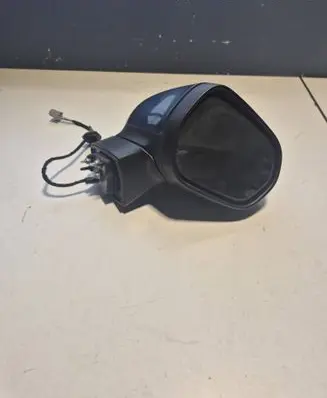 Front door electric wing mirror