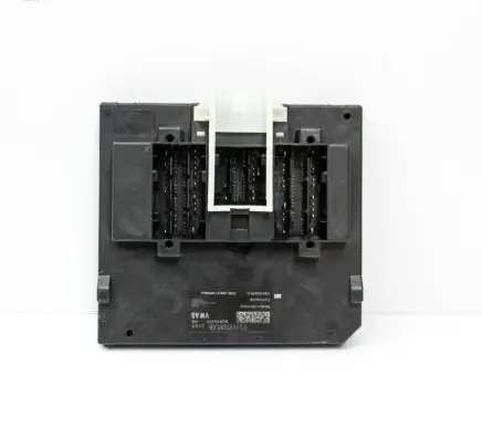 Audi A3 S3 8V Central body control module 5Q0937085AB