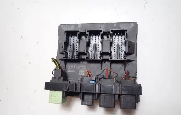 Volkswagen PASSAT B7 Comfort/convenience module 3AA937087D