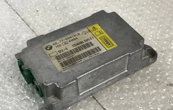 BMW 5 E60 E61 Airbag control unit/module 6941018