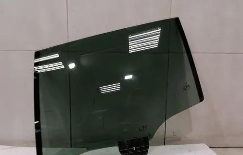 Porsche Panamera (970) Rear door window glass 97054451109